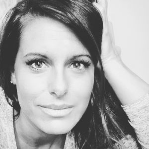 Meet your Posher, Becca